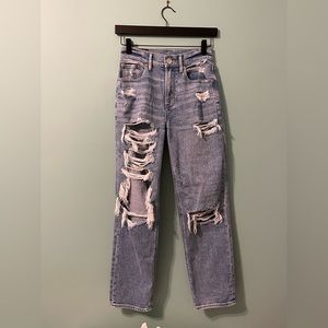 Women’s Straight Leg Jeans